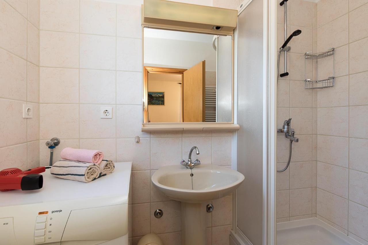 Apartment Stefano Vrh  Екстериор снимка